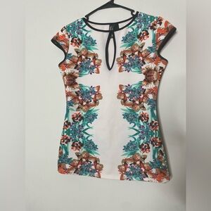 Bisou Bisou Floral Top with Black‎ Trim